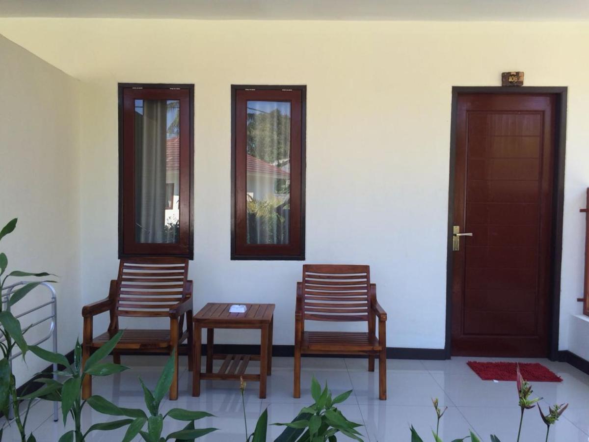 D'Batur Hotel Senggigi Exterior photo